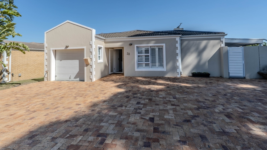 2 Bedroom Property for Sale in Sonstraal Heights Western Cape